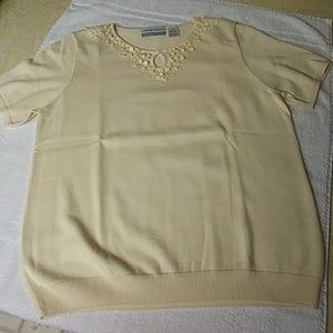 Alfred Dunner Yellow Beaded Short Sleeve Sweater